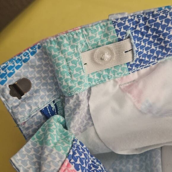 Vineyard Vines Patchwork Whale Tail Shorts - Picture 10 of 10